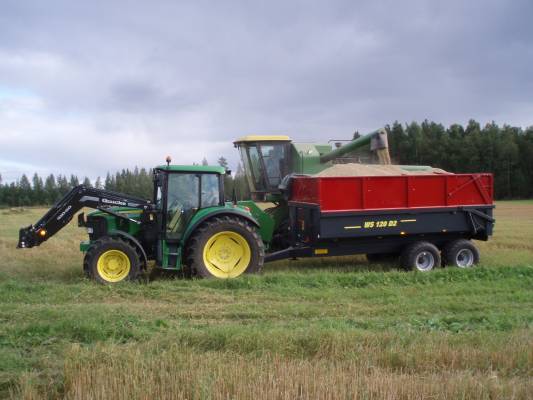 JD 6320se+Tuhti WS 120d2+JD1055
Puintia
Avainsanat: JD 6320 Tuhti 1055