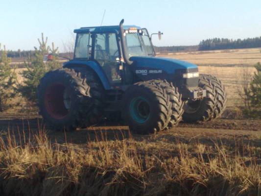 New Holland 8360
