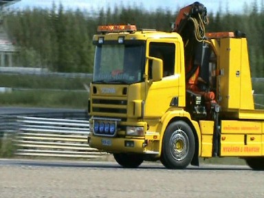 Radalla astetta isompi rata-auto
Nykänen & Granvik Transport
Avainsanat: Scania