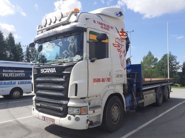 H Taipaluksen Scania R500
H Taipalus Oy:n nosturilla varustettu  Scania R500.
Avainsanat: Taipalus Scania R500 ABC