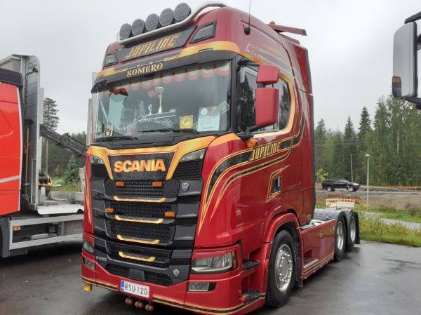 Jupilinen Scania S580
Jupilinen Scania S580 rekkaveturi.
Avainsanat: Jupiline Scania S580 Tahko24