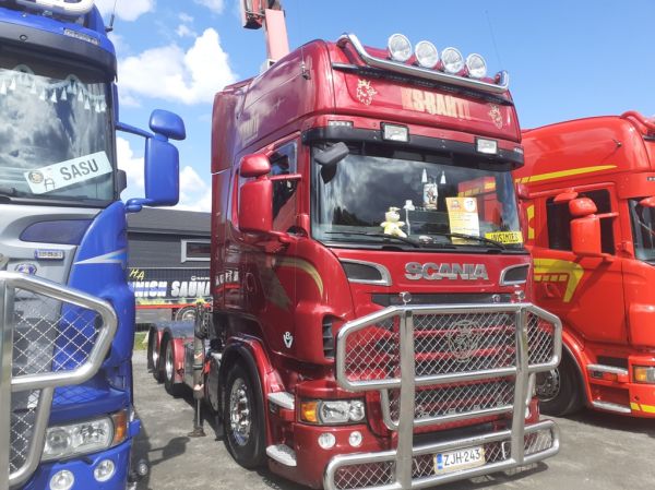 KS-Rahdin Scania R500
KS-Rahti Oy:n Scania R500 rekkaveturi.
Avainsanat: KS-Rahti Scania R500 Viitasaari24