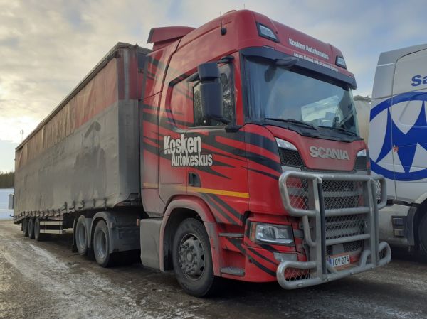 Kosken Autokeskuksen Scania R500
Kosken Autokeskuksen Scania R500 puoliperävaunuyhdistelmä.
Avainsanat: Kosken Autokeskus Scania R500 Shell Hirvaskangas