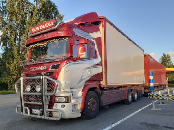 Kuljetus M Kohvakan Scania
Kuljetus M Kohvakka Oy:n Scania hakeyhdistelmä.
Avainsanat: Kohvakka Scania Shell Hirvaskangas