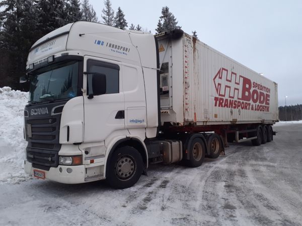 LWG Transportin Scania R560
LWG Transportin Scania R560 puoliperävaunuyhdistelmä.
Avainsanat: LWG Transport Scania R560 ABC Hirvaskangas