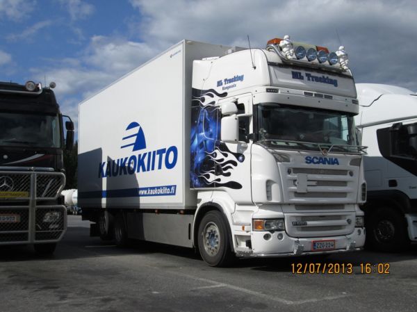 ML Truckingin Scania R580
ML Truckingin Scania R580 rahtiauto.
Avainsanat: Kaukokiito ML Trucking Scania R580 ABC Hirvaskangas