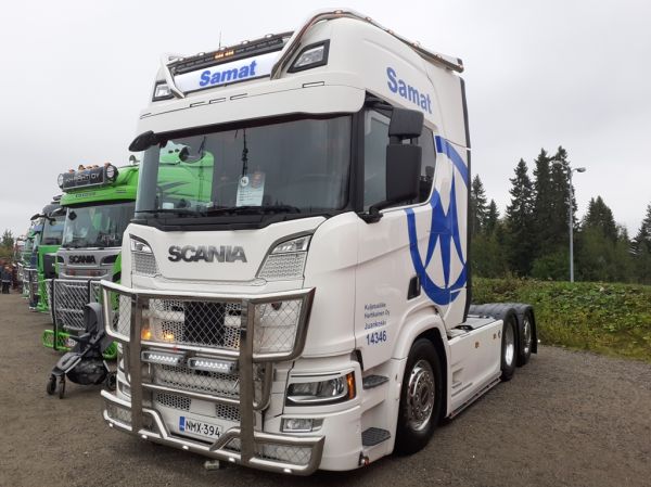 Kuljetusliike Hartikaisen Scania R580
Samat Groupin ajossa oleva Kuljetusliike Hartikainen Oy:n Scania R580 rekkaveturi.
Avainsanat: Samat Group Hartikainen Scania R580 14346 Tahko24