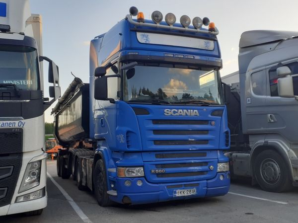 Scania R560
Scania R560 sorapuolikas.
Avainsanat: Scania R560 Shell Hirvskangas