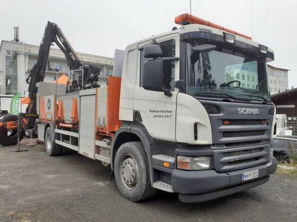 Vianorin Scania
Vianorin nosturilla varustettu Scania huoltoauto.
Avainsanat: Vianor Scania Tahko24