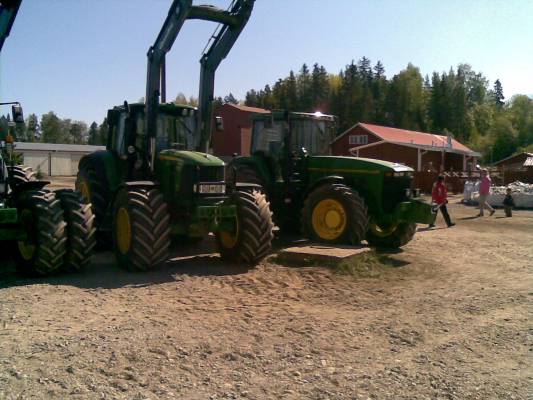 tässä ne 6830 ja 8100
Avainsanat: john deere