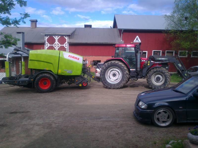 Caseih mx 170 & Claas 455rc Uniwrap
Tulevan kesän rehunteko yksikkö
Avainsanat: Caseih mx 170 Claas 455rc Uniwrap