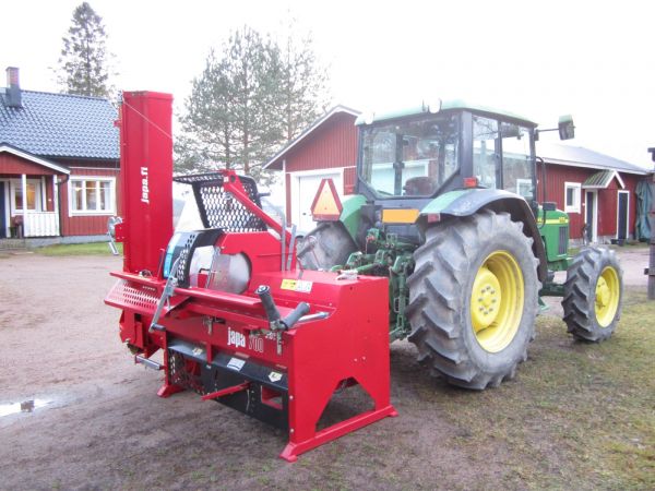 JD 5510 ja Japa 700
Tuollainen tuli Aurasta.
Avainsanat: JD 5510 Japa 700