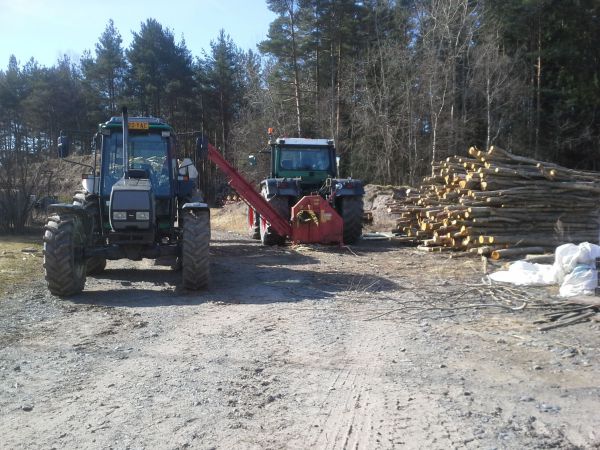 Klapien tekoa
Ja tapahtui.
Avainsanat: Klapien tekoa fendt valtra