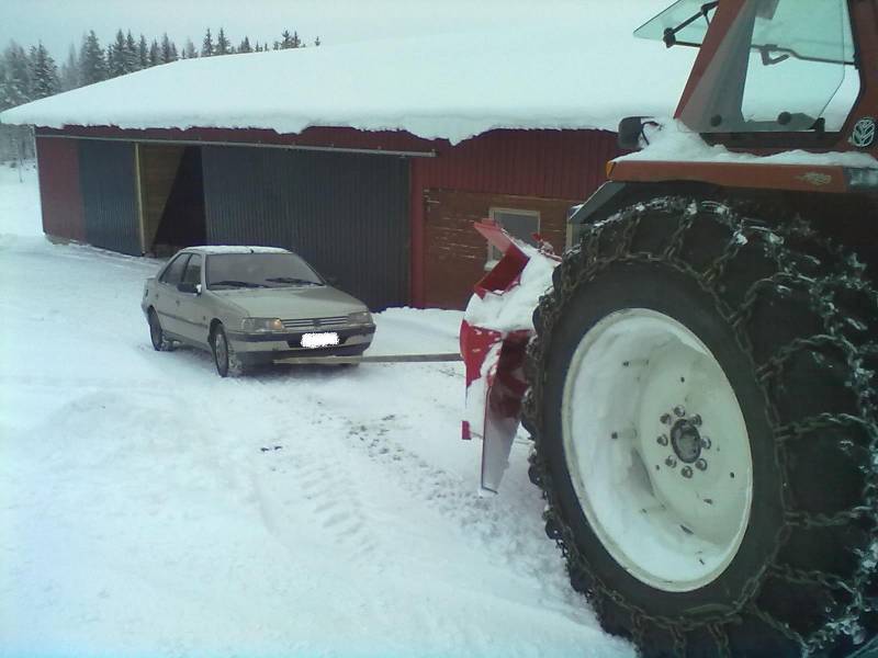 Tällästä tällä kertaa...
Toi on peugeotille yleistä :D
Avainsanat: Peugeot fiat hamina 405