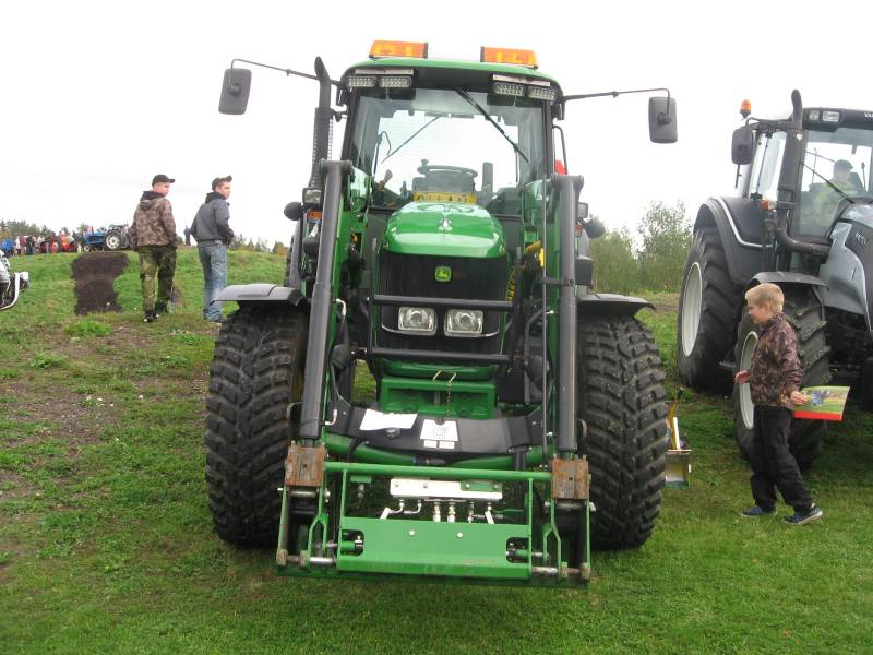 John deere
Haukiputaan traktorinäyttelystä
