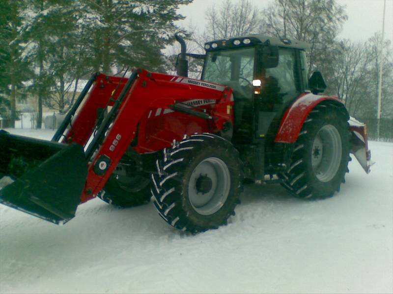 voima kone 
MF 5465 
Avainsanat: massey ferguson