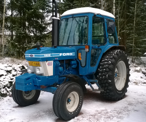 Ford 5610
Josko se talvikin sieltä tulis.
Avainsanat: Ford 5610