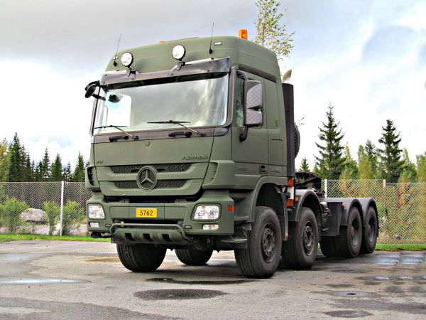 Mercedes-Benz Actros 4160
SA Lavetinveturi
Avainsanat: Mercedes