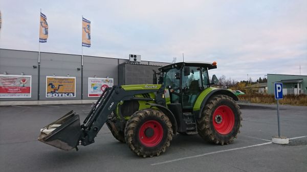 Komia Claas
Näppärä Claas Arion bongattu.
Avainsanat: claas arion