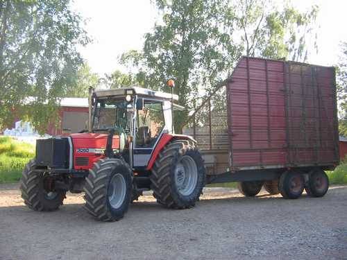 Massey-ferguson 3060 ja tuhtit
Rehun ajossa
Avainsanat: MF3060 ja tuhti