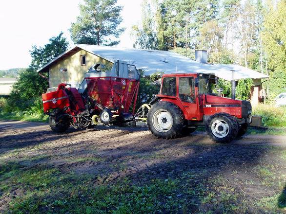 Valmet 705 ja Juko 100
Avainsanat: 705 juko