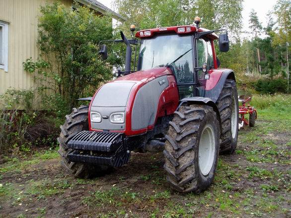 Valtra T120
Avainsanat: T120