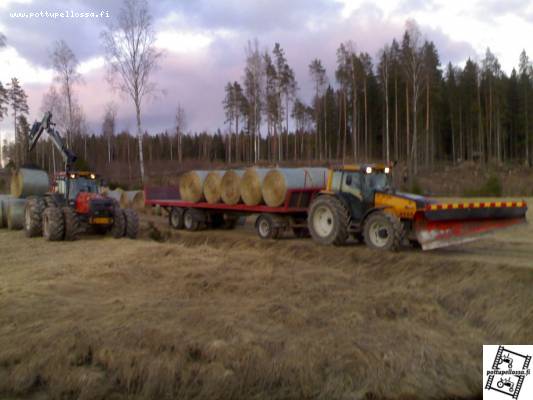 Kulkee ne paalit tälläkin, Valtra 8400
Avainsanat: valtra 8400