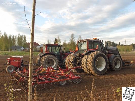 Tume 2500 ja Potila 600
Parivaljakon koneet
Avainsanat: tume