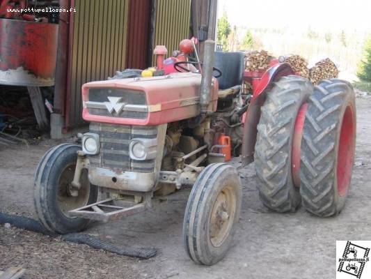 massikka
massey ferguson 135  jyräyksen jälkeen
